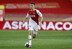 记者：俄罗斯、沙特俱乐部与摩纳哥商谈戈洛文转会