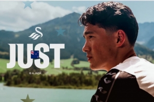 世界杯打进3球！斯旺西官方：26岁华裔边锋贾斯特加盟，签约3+1年